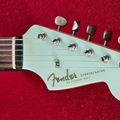 Fender Custom Shop Relic 60 Stratocaster with Matching Headstock 2011 - Yellowed Sonic Blue image 4