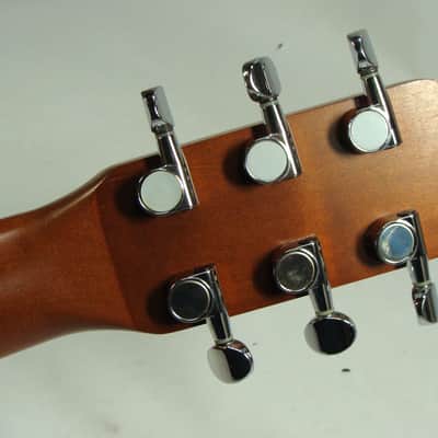 BEAUTIFUL ART & LUTHERIE ACOUSTIC PARLOR GUITAR AMI ALMOND 023097000364 GODIN image 8