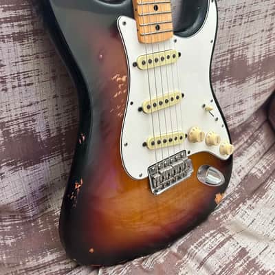Fender 62’ AVRI Stratocaster with upgraded 69’ CS neck and upgraded pickups 2005 - Sunburst image 1