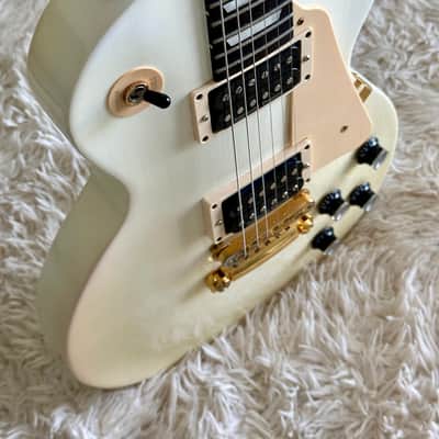 Gibson Les Paul Studio Alpine White Electric Guitar image 13
