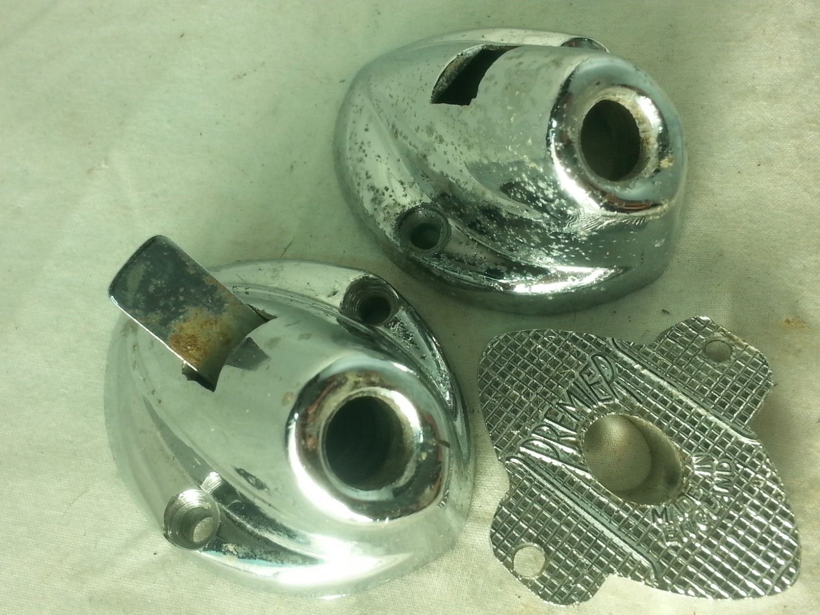 Premier Bass Drum Spur Mounts Spring-Loaded Push-Button Diamond Chrome Parts* — main photograph