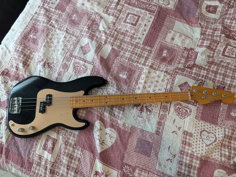 Fender Vintera II '50s Precision Bass with Maple Fretboard 2023 - 2026 - Black image 1