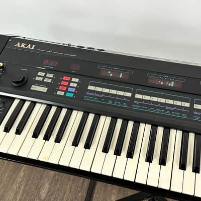 Vintage Akai AX 80 Analog Synthesizer Keyboard image 17