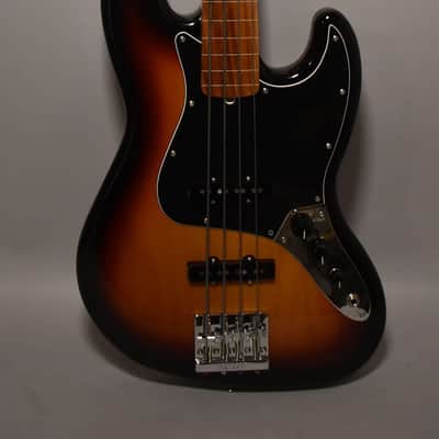 2018 Fender Player Series Jazz Bass Fretless Upgraded Sunburst Finish MIM image 1