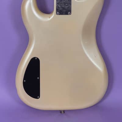 Fender Precision Bass Boxer Series Made in Japan 1986 - Frost White Metallic image 6