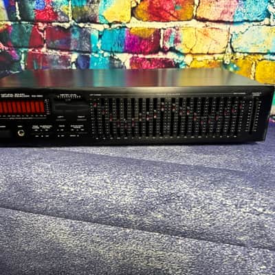 Yamaha EQ-550 1989-1993 - Black image 4