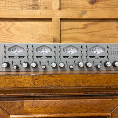 Universal Audio 4-710d mid 2010's - silver image 1