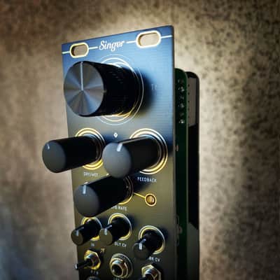 Singer   Full Featured 2399 Analog Delay image 2
