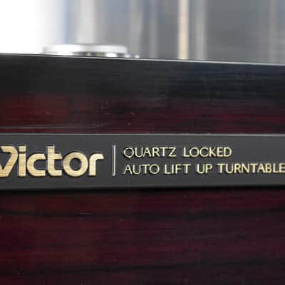 Victor QL-A70 Auto-Lift Stereo Record Player in Very Good Condition image 13