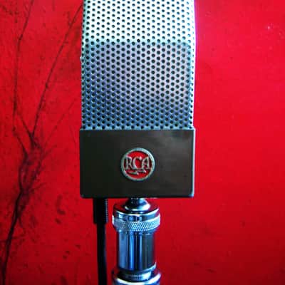 Vintage 1940's RCA 74-B Junior Velocity Ribbon Microphone w period Atlas DS-7 desk stand prop repair display image 12