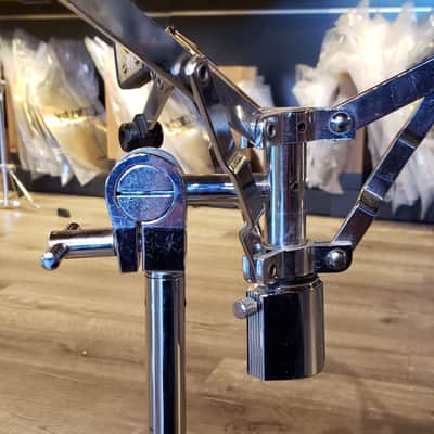 Used Pearl Heavy Duty Snare Drum Stand image 3