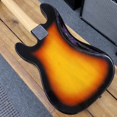 Crate  Electra 4 String P Style Bass 1990s 3 Tone Sunburst image 12
