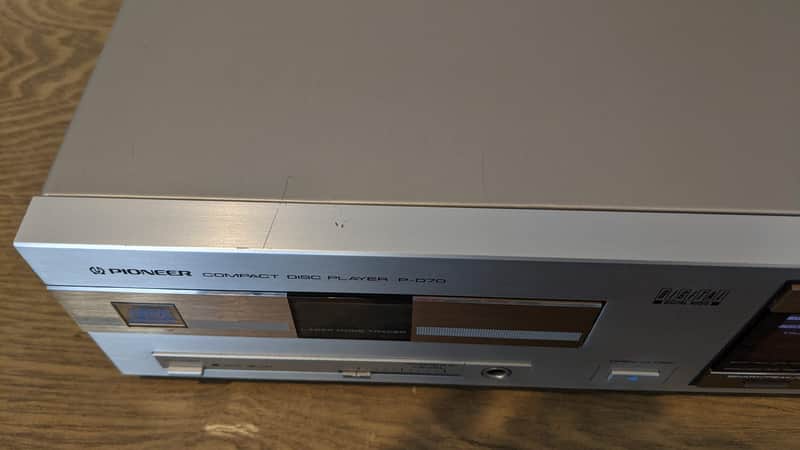 Pioneer P-D70 CD Compact Disc Player / Works / Super Clean / Rare