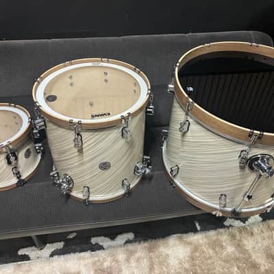 PDP Concept Classic Maple Series 12/16/22” 3pc Shell Pack - Twisted Ivory with Walnut Stain Hoops image 2