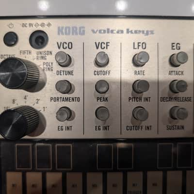 Korg Volca Keys Analog Loop Synthesizer 2013 - Present - Gold/Black image 2