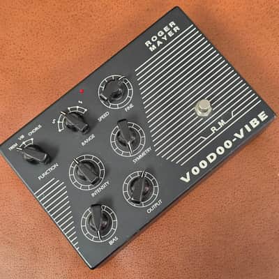 Roger Mayer Voodoo Vibe | Reverb