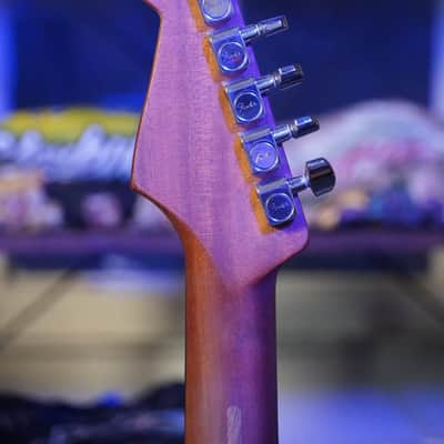 Fender Acoustasonic Stratocaster Shop Exclusive Shell Pink image 6