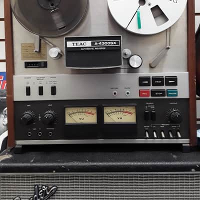Teac A-4300SX 70s with original TEAC Reel image 1