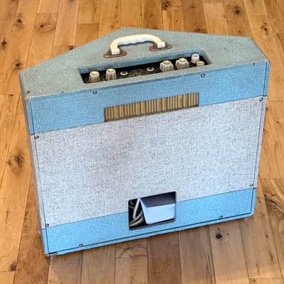 Watkins Dominator V front Tremolo c. 1961-1962 image 6