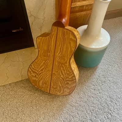 Lanikai Concert LQA-CCA Solid Spruce Top/ Quilt Ash A/E Cutaway Fishman Ukulele image 4