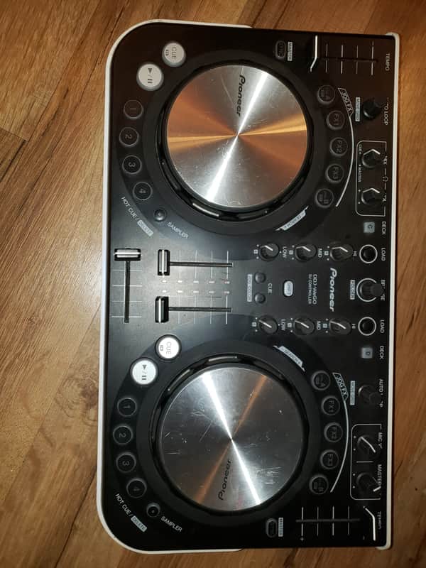 Pioneer DDJ-WEGO-W DJ Controler image 1