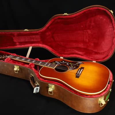 MINT Gibson Hummingbird with Hardcase 2024 USED 048 image 10