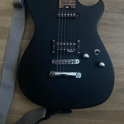 Cort MBC-1 Matthew Bellamy Signature 2010s - Matte Black image 3