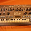 Roland MC-202