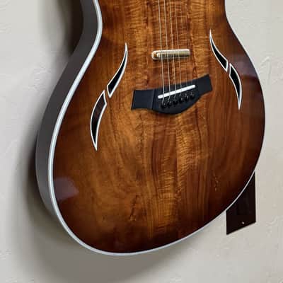 2005 Taylor T5-C2 — Figured Koa Top, Sunburst, First-Year, w/ Case image 1