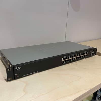 Cisco SG220-26 Gigabit Smart Switch 2022 - Black image 2
