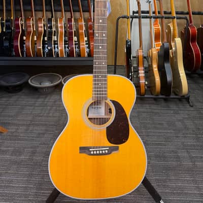 Martin 000-13e 2026 - Retro Walnut image 3