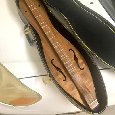 Pigeon River Instruments 5 String Dulcimer with Case image 1
