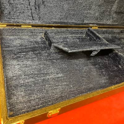 MIJ bass hard case with blue lining 70s image 4