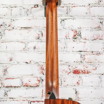 Taylor - (2025) 324ce - Acoustic-Electric Guitar - Mahogany/Mahogany - Shaded Edge Burst Top - w/ Hardshell Case - x5009 image 9