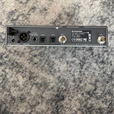 Sennheiser Ew 100 G3 with TWO body packs image 8
