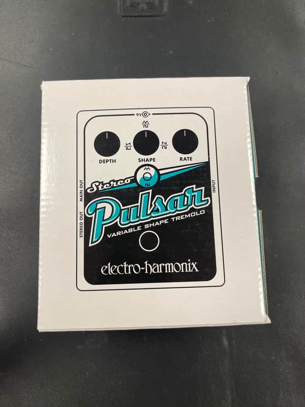 Electro-Harmonix Stereo Pulsar Analog Tremolo 2007 - Present - Blue image 1
