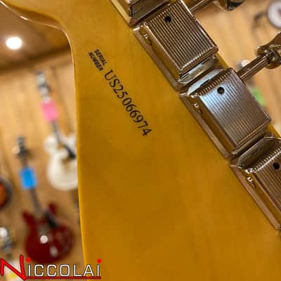 Fender American Professional Classic Stratocaster HSS, Rosewood Fingerboard, Faded Sherwood Green Metallic image 11