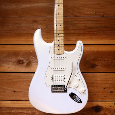 Fender Juanes Signature Stratocaster 2023 - Luna White Super Clean Strat! 30476 Bild 5
