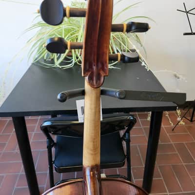 Mint Open Box Krutz Model 400 4/4 Cello with Case and Bow image 11