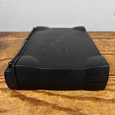 Shure UT UHF Marcad Diversity Wireless Guitar Transmitter and Receiver image 5