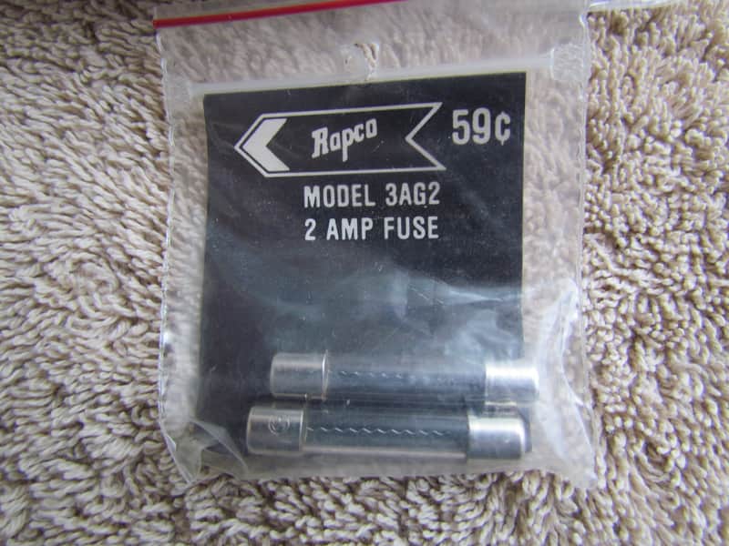 Rapco Model 3AG2 2 Amp Fuses Lot Of 18 NOS Rapco 2 Amp Fuses In Original Packaging image 1