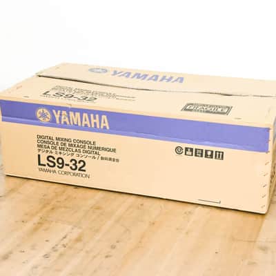 Yamaha LS9-32 32-Input Digital Mixing Console CG0140T image 12