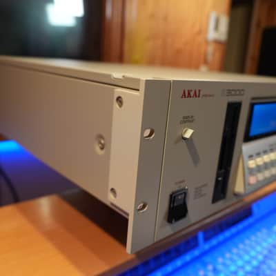 Akai S3000 MIDI Stereo Digital Sampler image 7