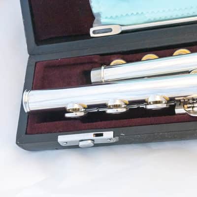 Yamaha YFL-584H (YFL-587H) Professional Flute All Silver Open-hole *Made in Japan *Cleaned & Serviced image 9
