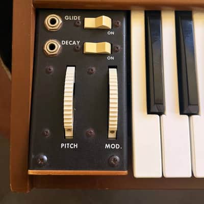 Moog 1975 Mini Moog Model D — Original Vintage — Serial #7796 1975 - wood image 8