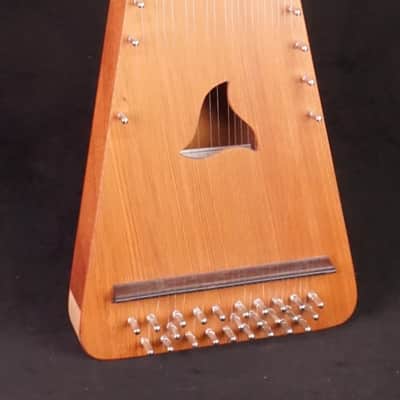 Used James Jones Two Octave Soprano Bowed Psaltery 1" w/soft case image 1