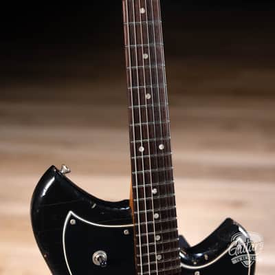Novo Dealer Limited Nucleus Serus J Guitar – Bull Black over ‘64 3-Tone Burst image 4