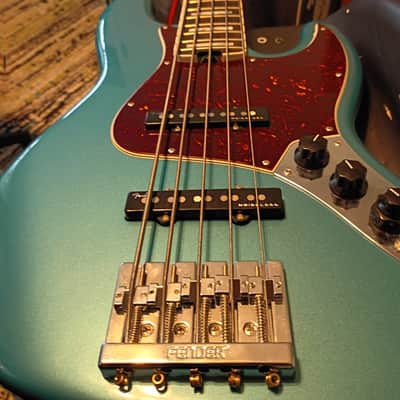 Fender American Elite Jazz Bass V with Ebony Fretboard 2016 - 2019 - Ocean Turquoise image 2