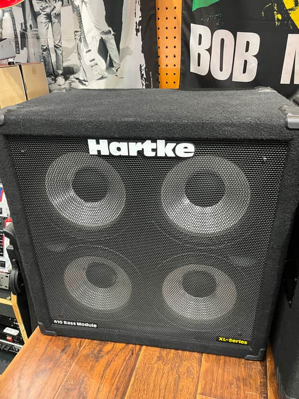 Hartke 410XL 400-Watt 4x10" Bass Speaker Cabinet
