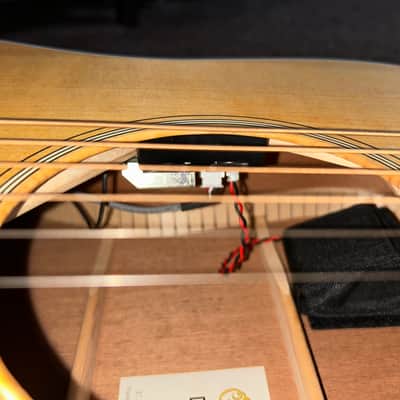 Martin D JR-E Dreadnought Junior Electro Acoustic Guitar  2017 - Natural image 16